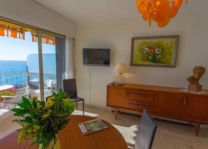 2p A Avec Terrasse, Climatisation Et Garage - Fr-1-196-222 Apartmán