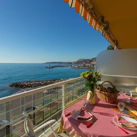 2P A Menton Avec Terrasse, Climatisation Et Garage - Fr-1-196-222 Apartman