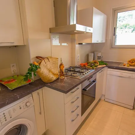 2p A Avec Terrasse, Climatisation Et Garage - Fr-1-196-222 Apartment Menton