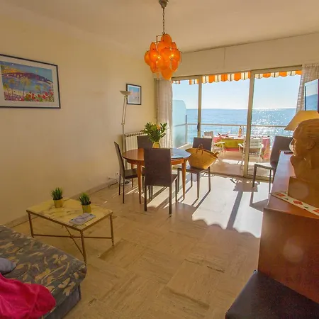 2P A Menton Avec Terrasse, Climatisation Et Garage - Fr-1-196-222 *