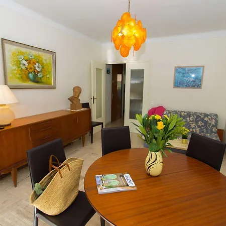 Apartment 2P A Menton Avec Terrasse, Climatisation Et Garage - Fr-1-196-222 *